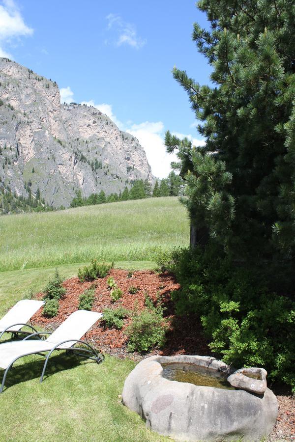 Garni Hotel Rosengarten B&B Selva di Val Gardena Exterior photo