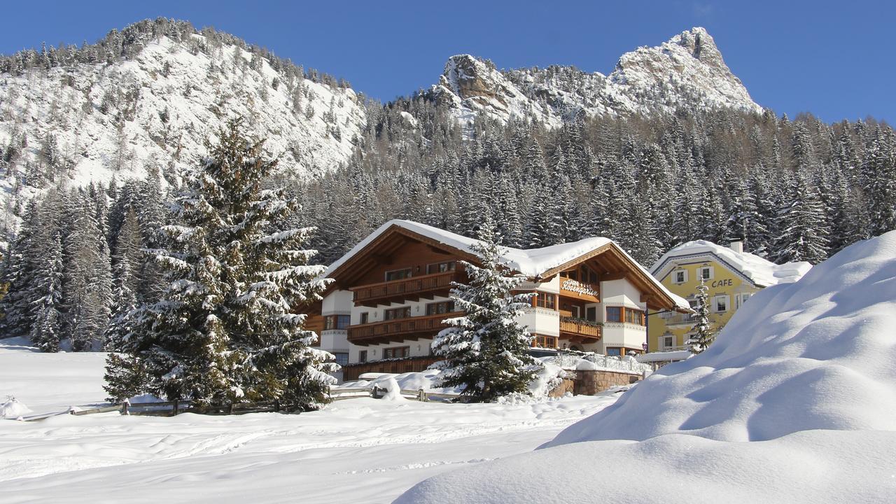 Garni Hotel Rosengarten B&B Selva di Val Gardena Exterior photo